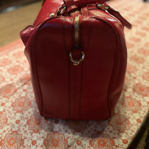 Henri Bendel New York West 57th Weekender Red - Picture 2 of 7
